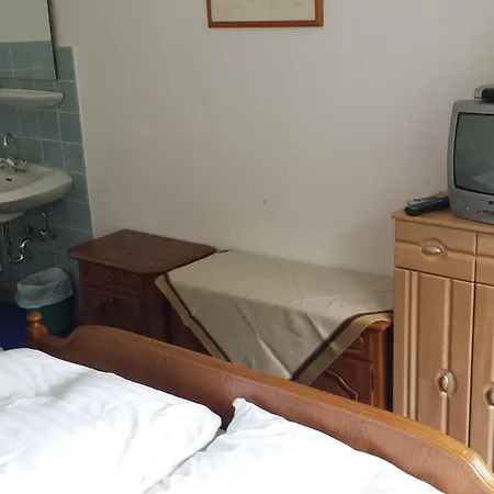 Hotel-restaurant Durst 弗雷兴